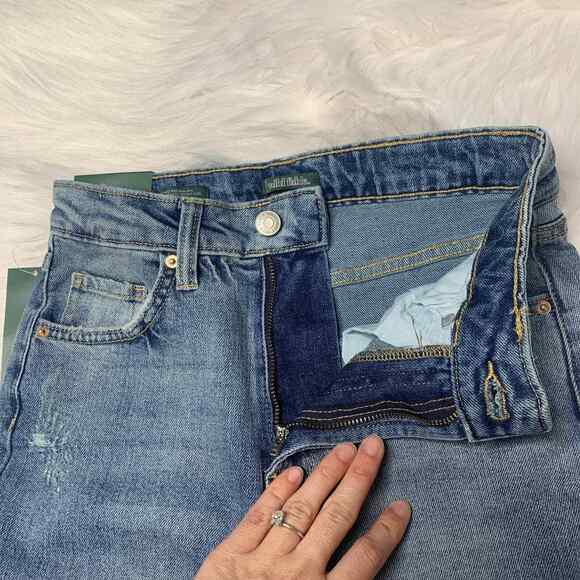 Wild Fable Highest Rise Mom Jeans Light-Mid Wash Distressed - Picture 4 of 5